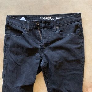 Signature by Levi’s Strauss &Co.  skinny 32x43